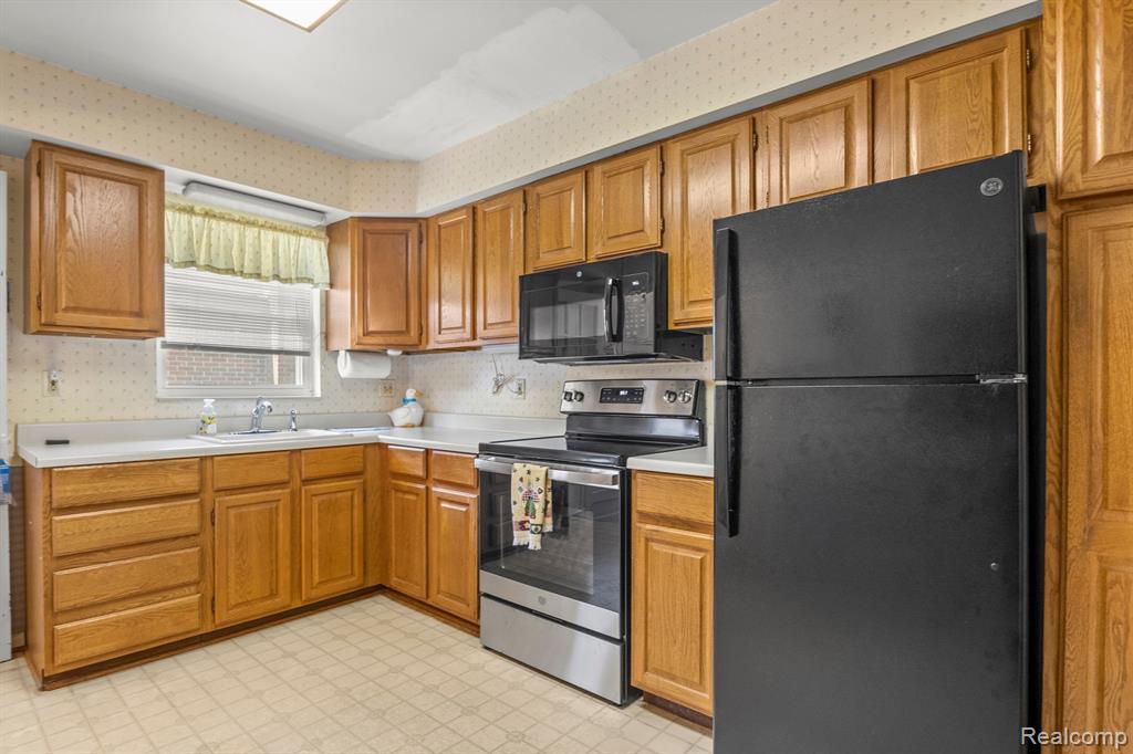 8708 HURON Street, Taylor, MI 48180 — Photo 15