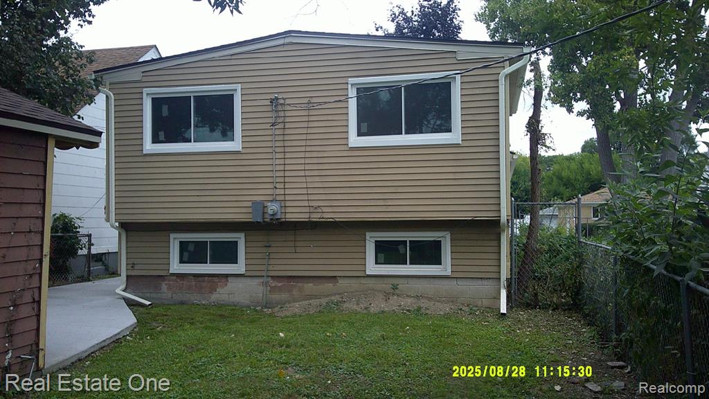 7716 Artesian Street, Detroit, MI 48228 — Photo 23