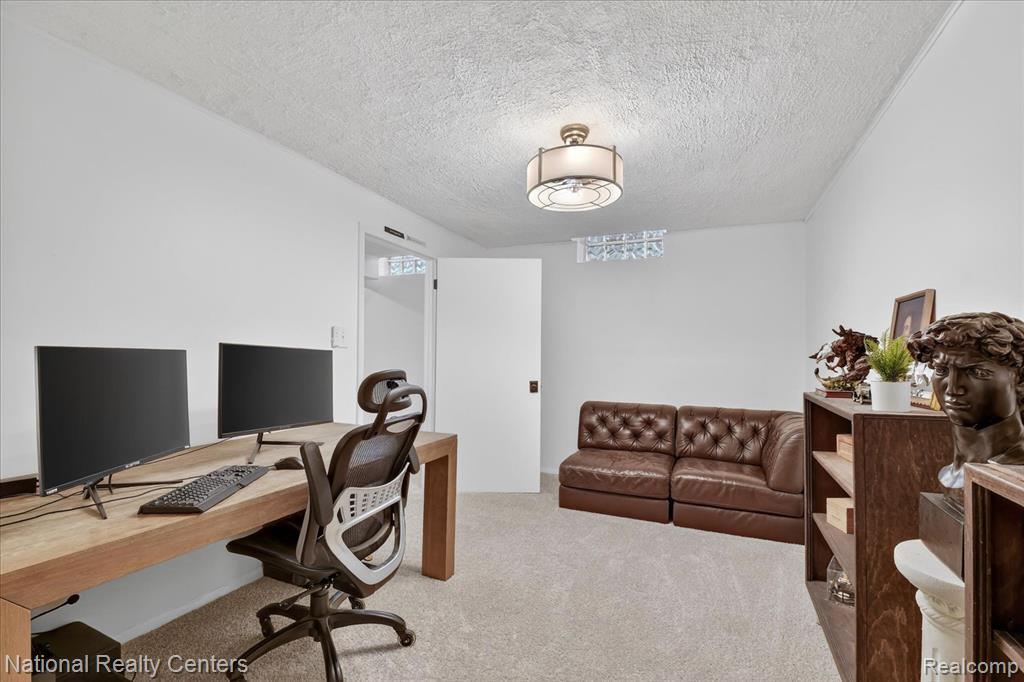 54366 Royal Troon Drive, South Lyon, MI 48178 — Photo 32