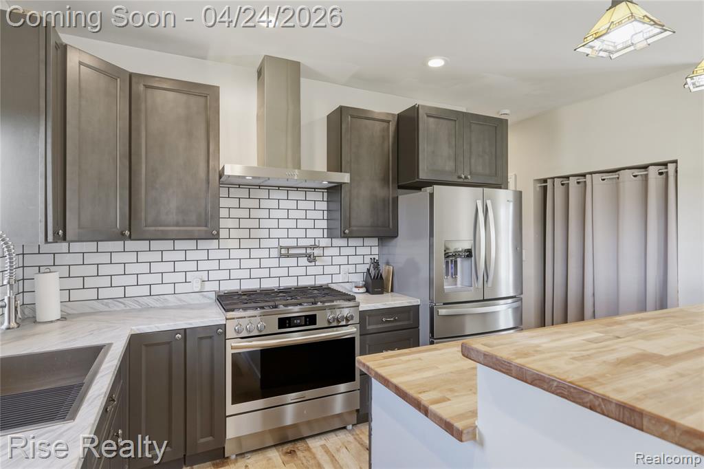4399 E Bristol Road, Burton, MI 48519 — Photo 10