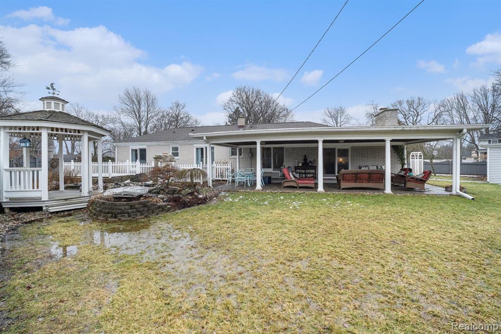 4361 Crestknoll Drive, Grand Blanc, MI 48439 — Photo 28