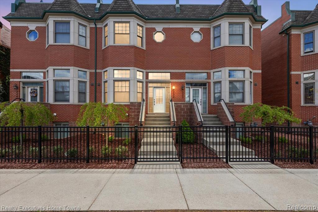 236 Erskine Street Erskine Street Unit 23, Detroit, MI 48201 — front exterior