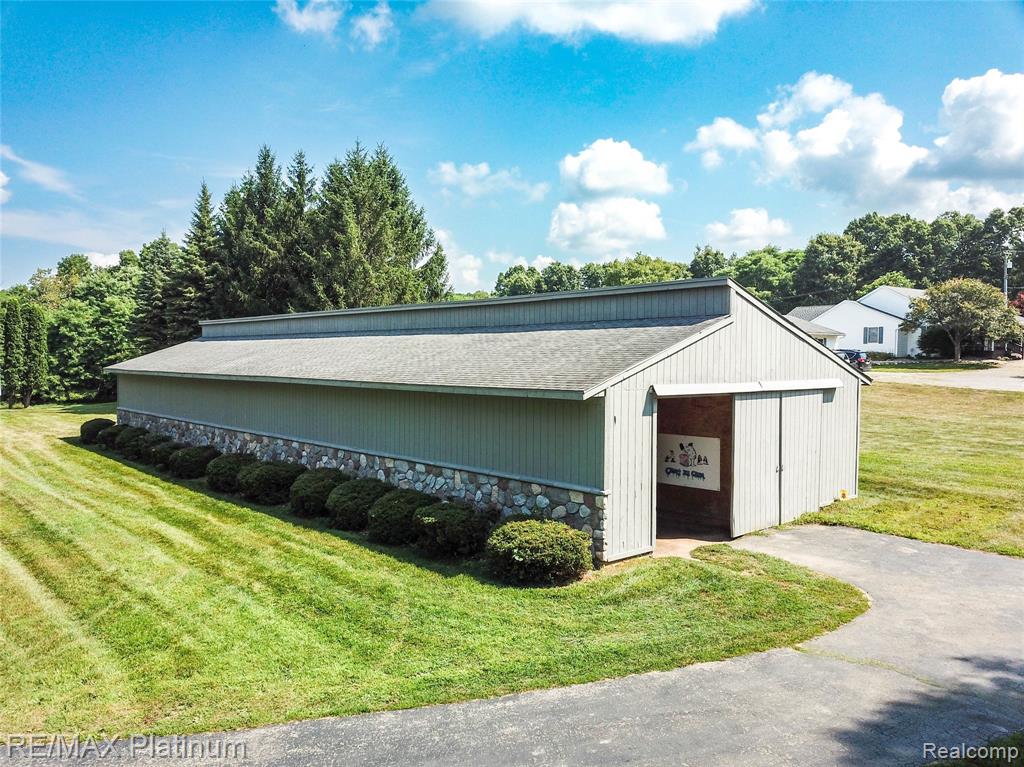 5160 Fenton Road, Fenton, MI 48430 — Photo 7