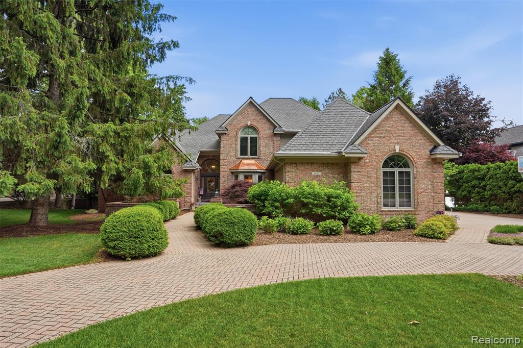 5483 Lake Ridge Drive