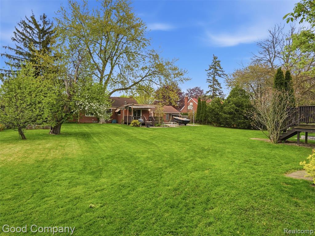 19706 Old Homestead Drive, Harper Woods, MI 48225 — Photo 28