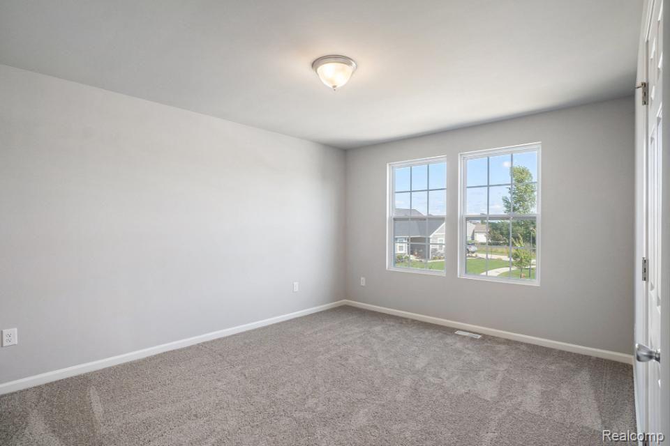 6122 Sage Court, Grand Blanc, MI 48439 — Photo 20