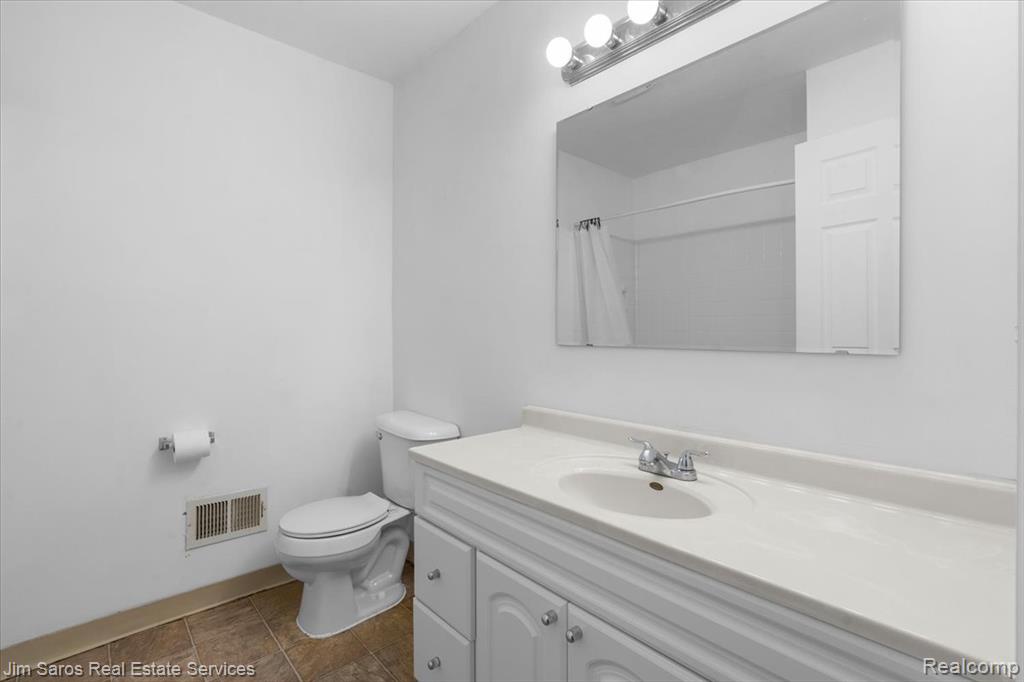 3387 Ewald Circle, Detroit, MI 48238 — Photo 9