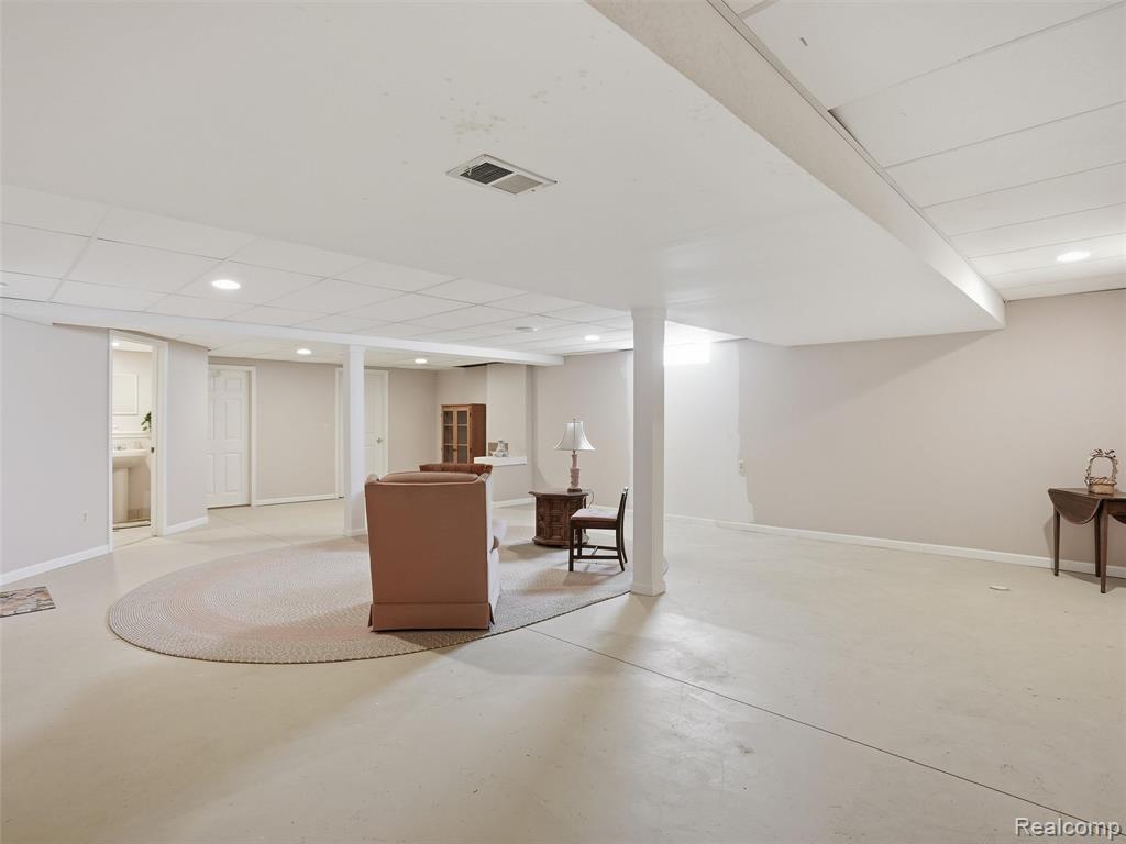 59759 Glacier Ridge N, Washington, MI — Photo 32