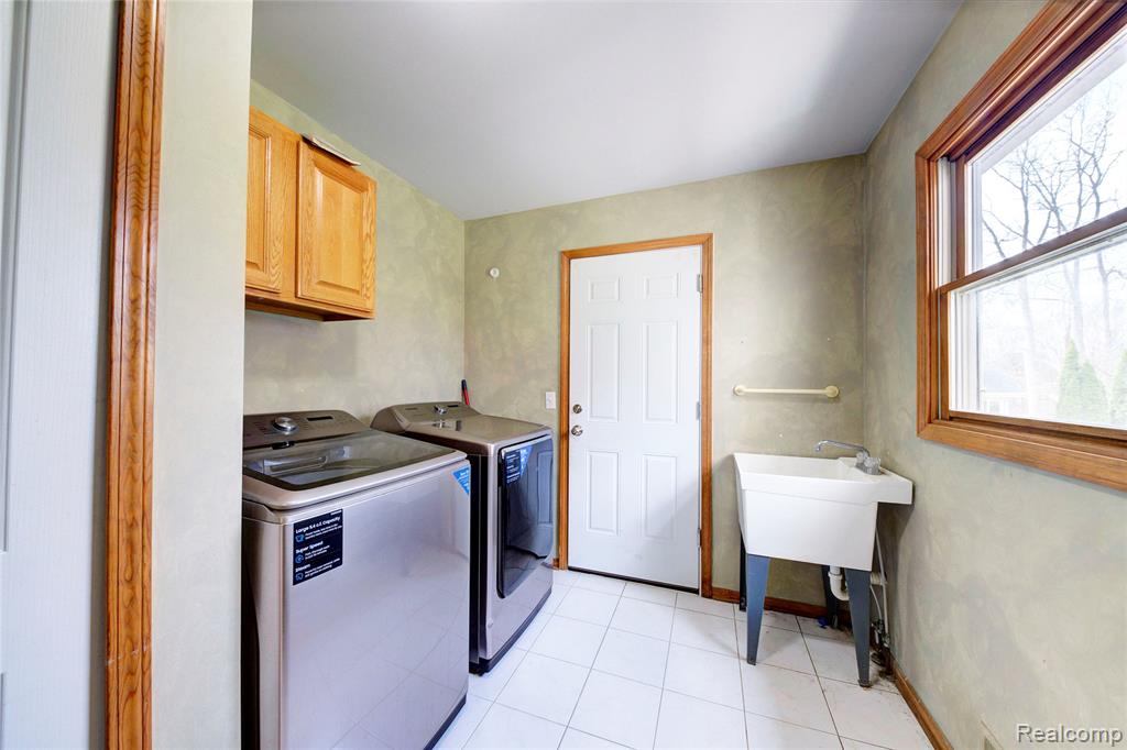 4570 River Hills Court, Brighton, MI 48114 — Photo 30