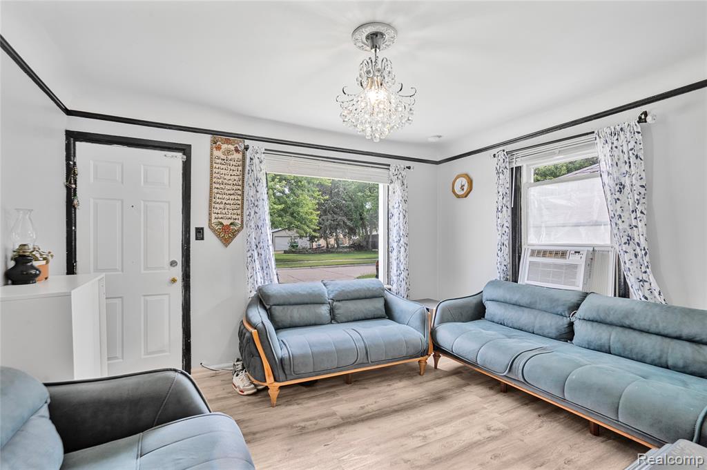 4516 Fleming Street, Dearborn Heights, MI 48125 — Photo 3