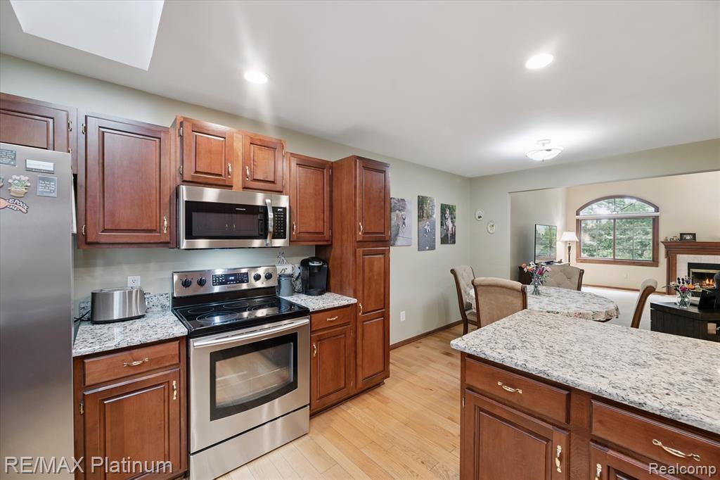 1025 Pinewood Court, Brighton, MI 48116 — Photo 6