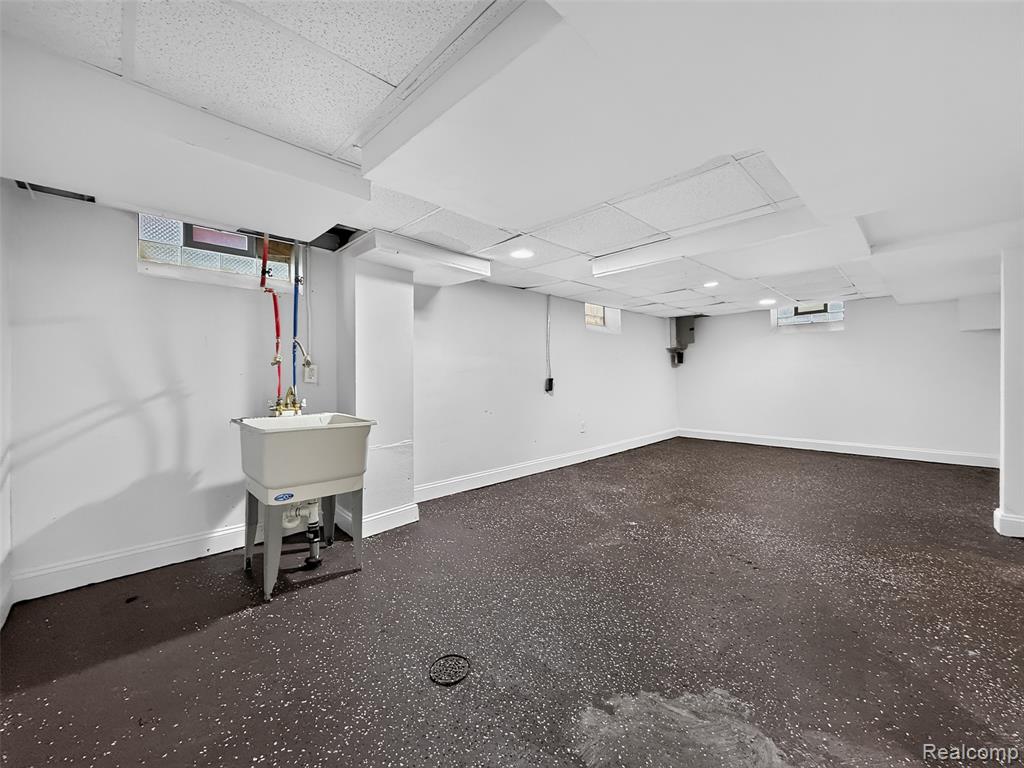 5566 Lakepointe Street, Detroit, MI 48224 — Photo 30