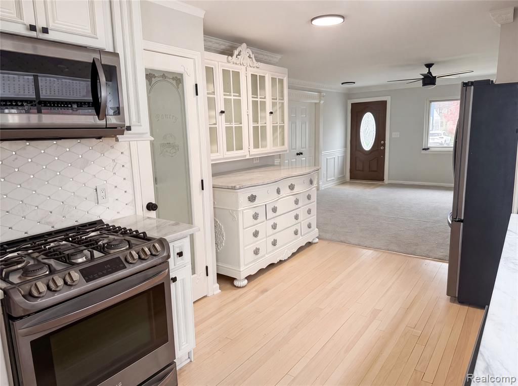 916 Longfellow Avenue, Royal Oak, MI 48067 — Photo 10