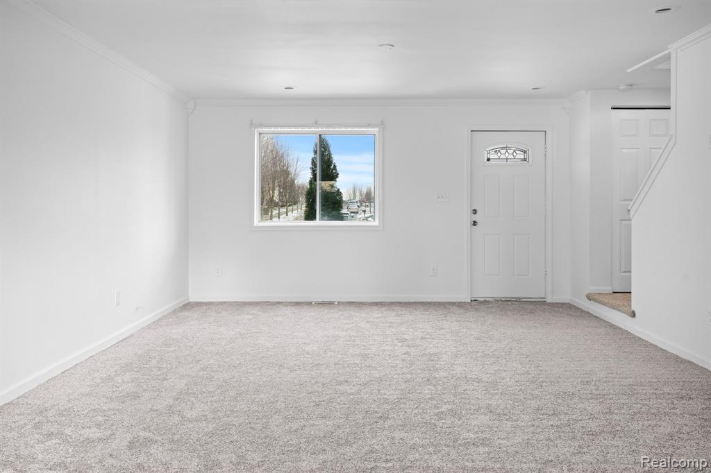 549 KONGONI Drive, Pontiac, MI 48341 — Photo 3