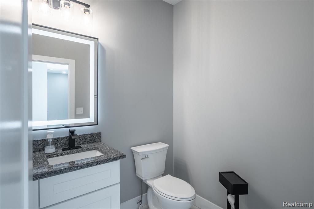 5344 Birch Drive, Springfield, MI — Photo 11