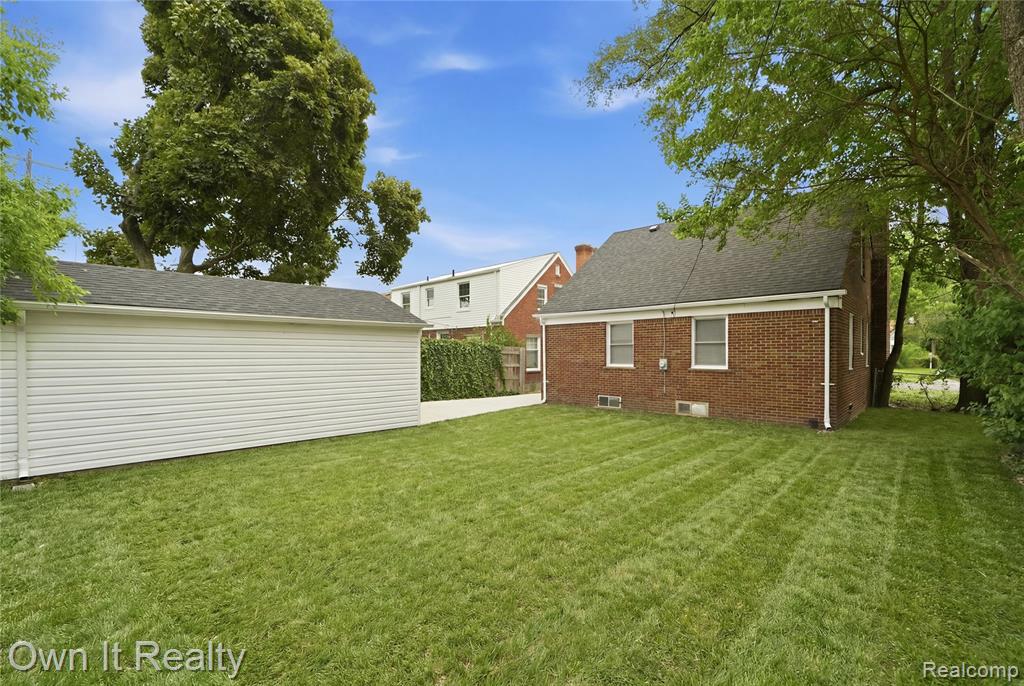 19965 Appoline Street, Detroit, MI 48235 — Photo 29