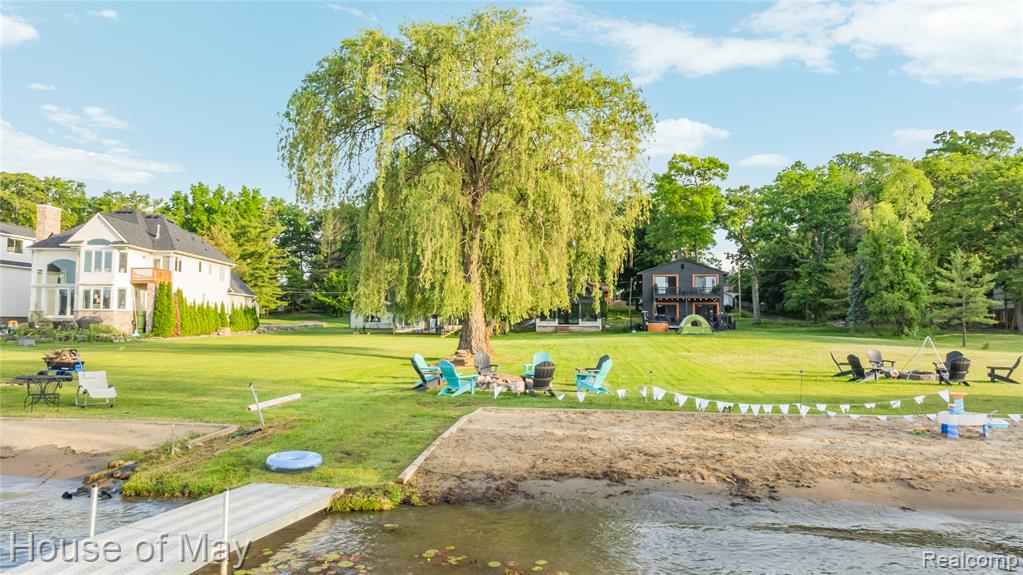 10890 Hillway Drive, White Lake, MI — Photo 46