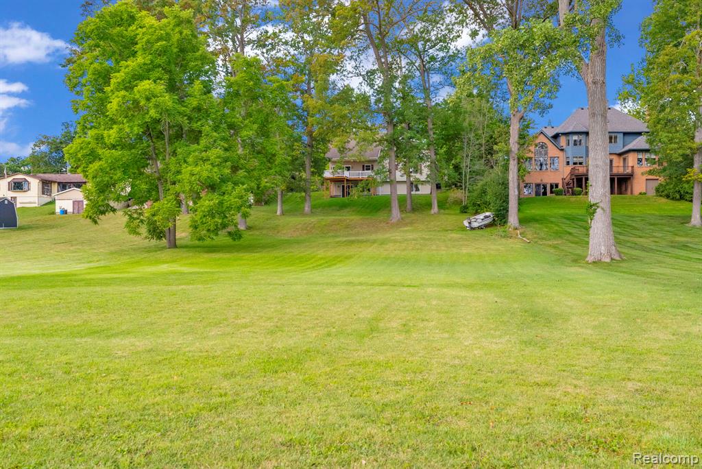 2610 Strawberry Lane, Port Huron, MI 48060 — Photo 67