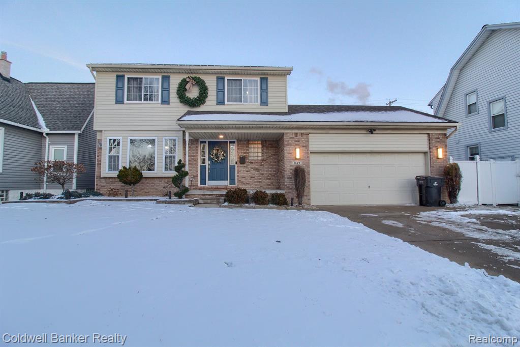 947 1ST Street, Wyandotte, MI 48192 — front exterior