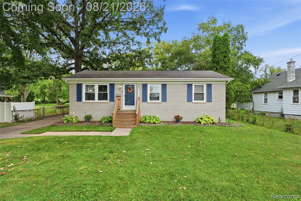 26191 Wolverine Street, Madison Heights, MI 48071