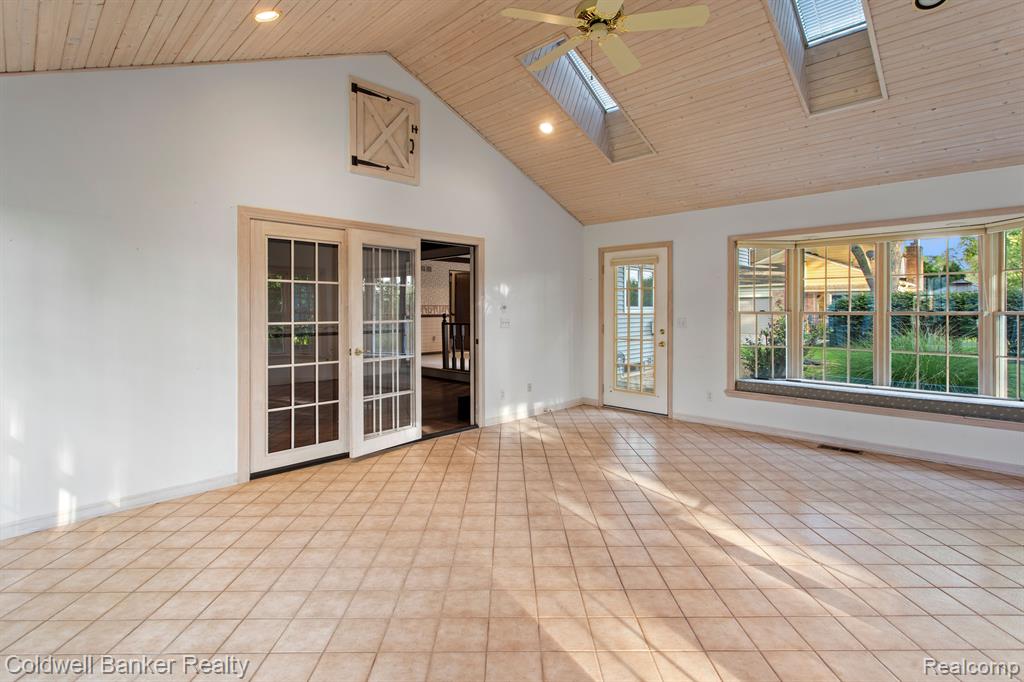 16235 WINCHESTER Drive, Northville, MI 48168 — Photo 29
