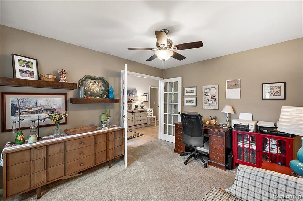 607 Salus Drive, Waterford, MI 48327 — Photo 16