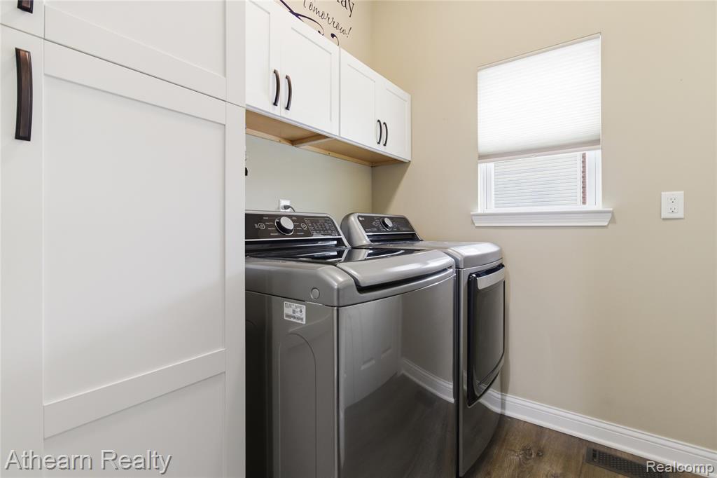 8197 Hidden Cove Court, Grand Blanc, MI 48439 — Photo 30