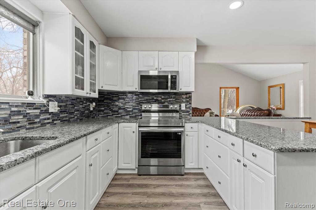 2931 Wisconsin Road, Troy, MI 48083 — Photo 24