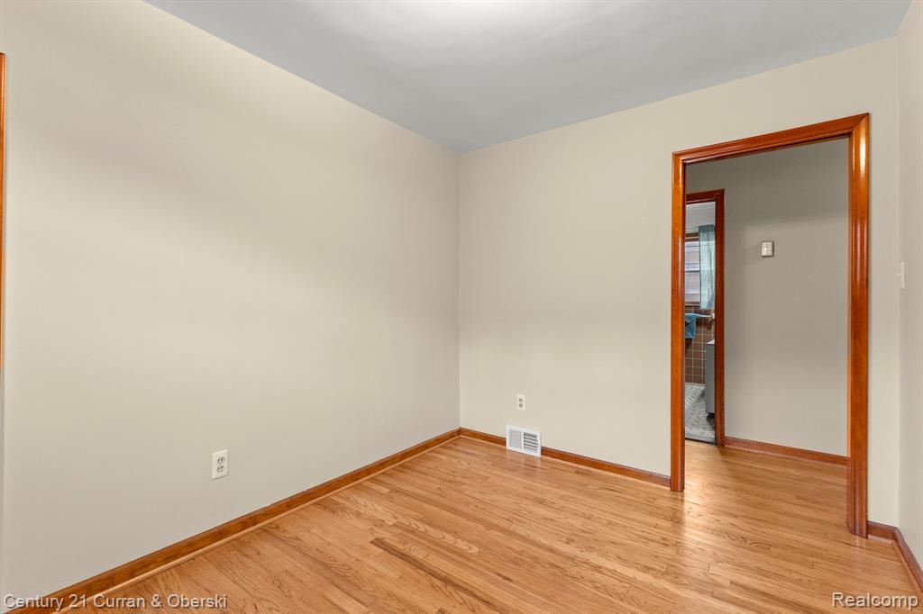 8464 Becker Avenue, Allen Park, MI 48101 — Photo 8