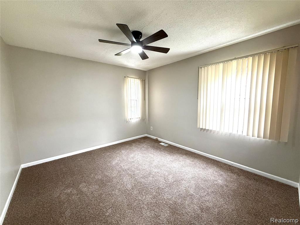 18235 Tracey Street, Detroit, MI 48235 — Photo 13