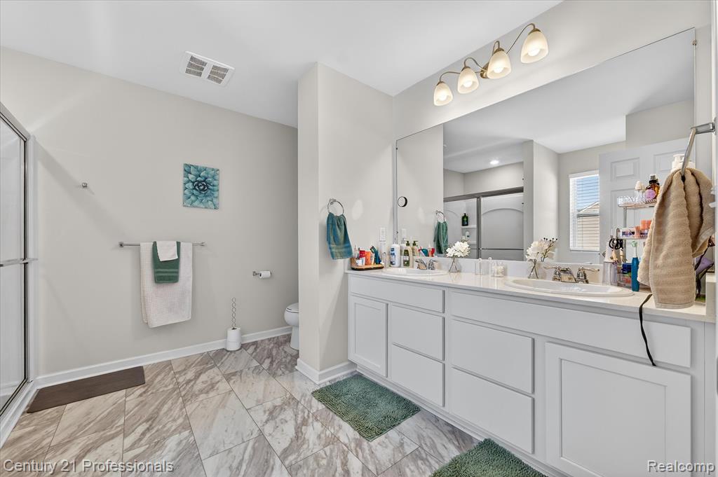 54407 Heron Circle, New Baltimore, MI 48047 — Photo 32