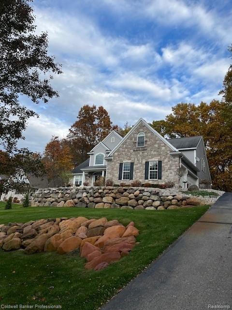 7942 River Run Drive, Brighton, MI 48116 — Photo 2