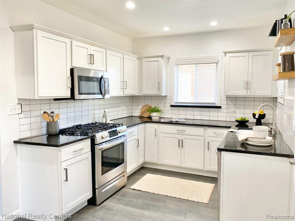 4151 BEDFORD Street, Detroit, MI 48224 — Photo 15