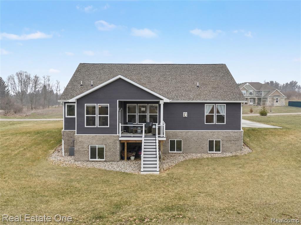 8370 Grist Mill Drive, Fenton, MI 48430 — Photo 40