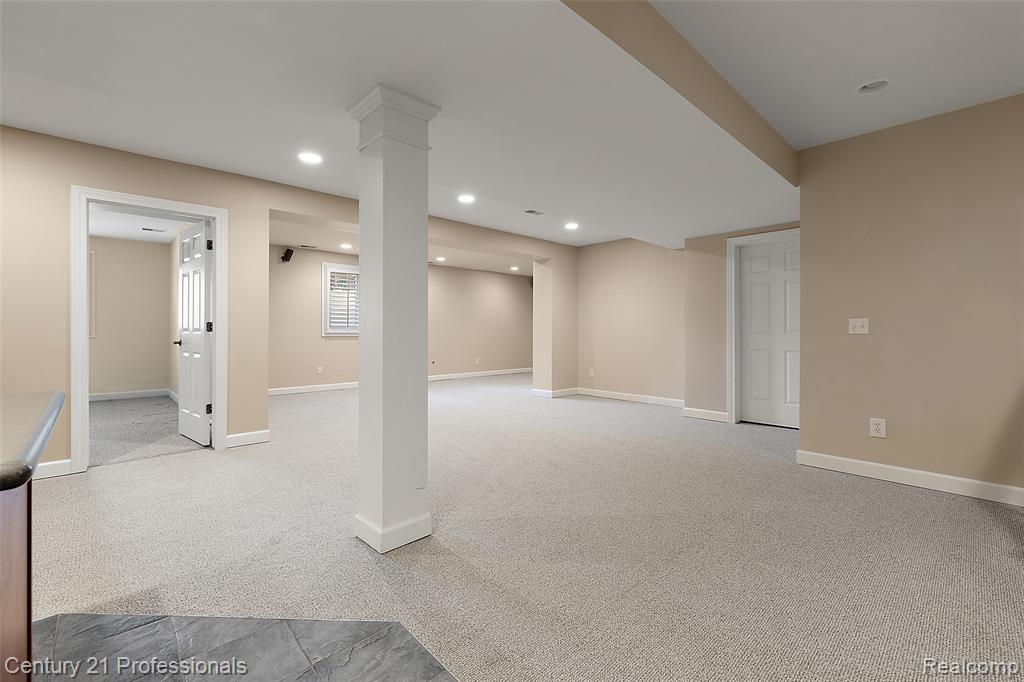 4013 Ardsley Court, Clarkston, MI 48348 — Photo 34