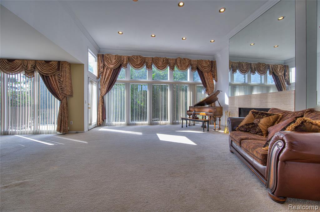 6460 Charles Drive, West Bloomfield, MI — Photo 5