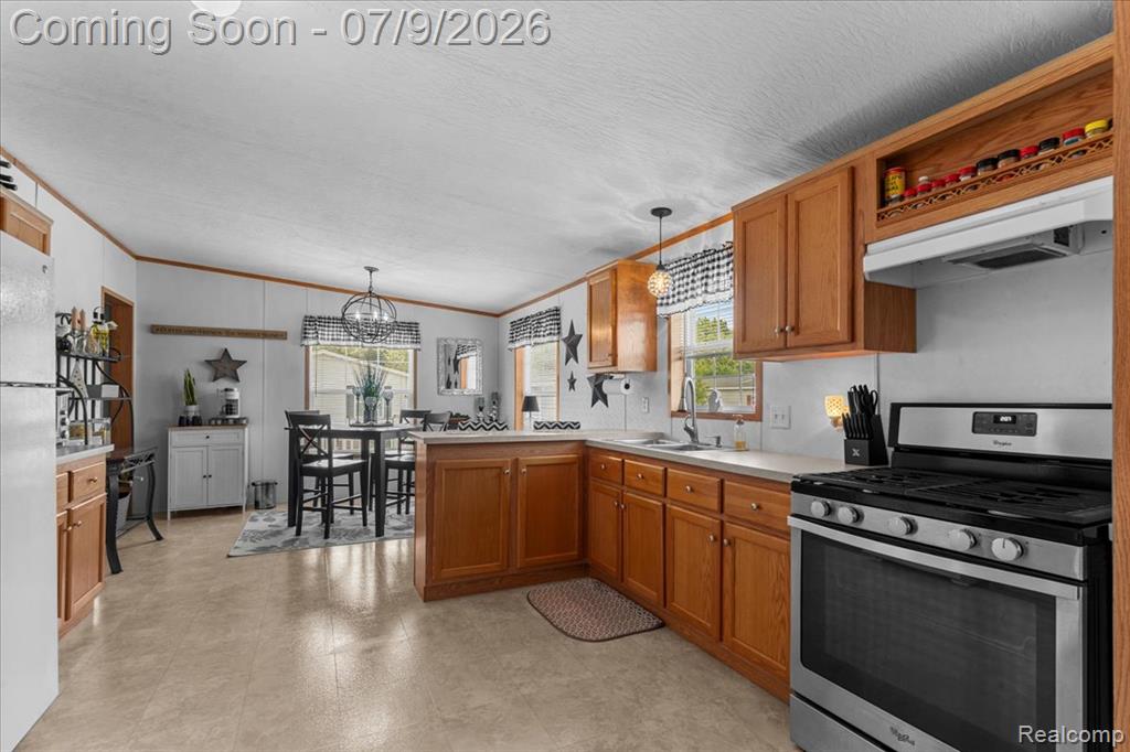 49770 Elk Trail, Utica, MI 48315 — Photo 7