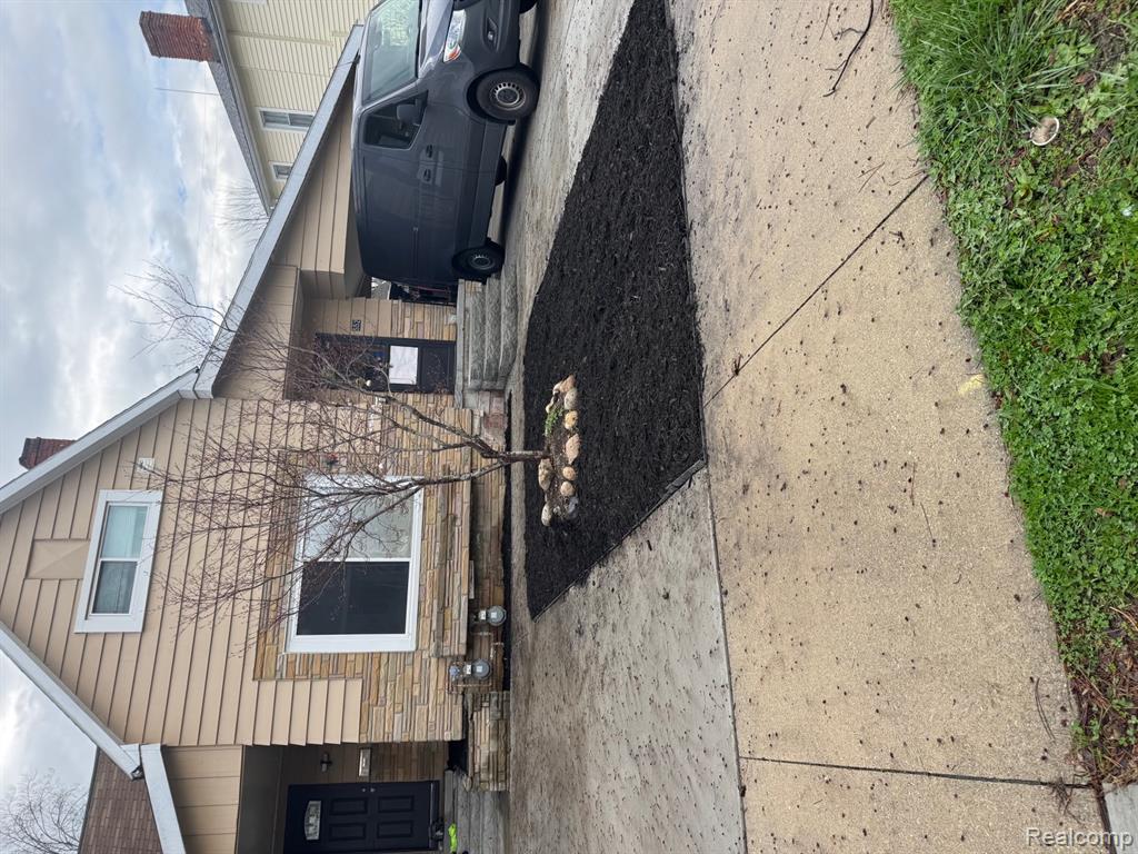 552 S Main Street, Marine, MI — Photo 9