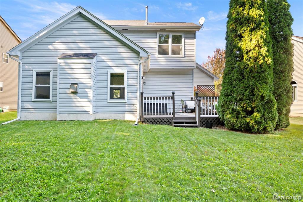 7992 THORNHILL Drive, Ypsilanti, MI 48197 — Photo 44