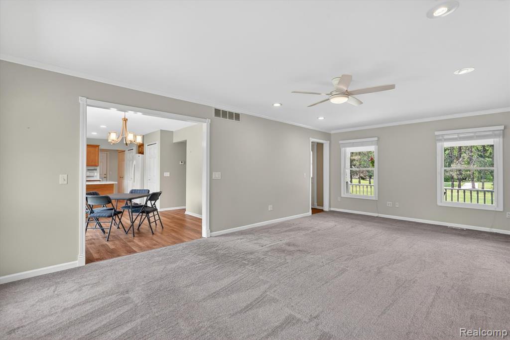 2724 Ore Valley Drive, Hartland, MI 48353 — Photo 11