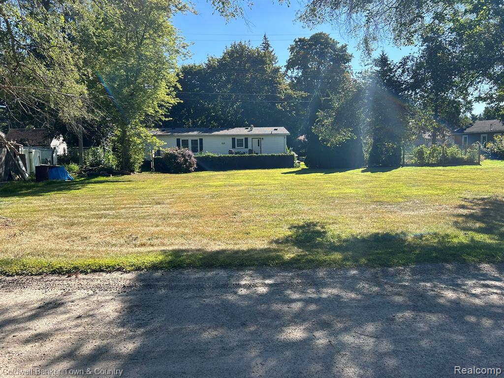 9150 Butternut Road, Whitmore Lake, MI 48189 — Photo 2