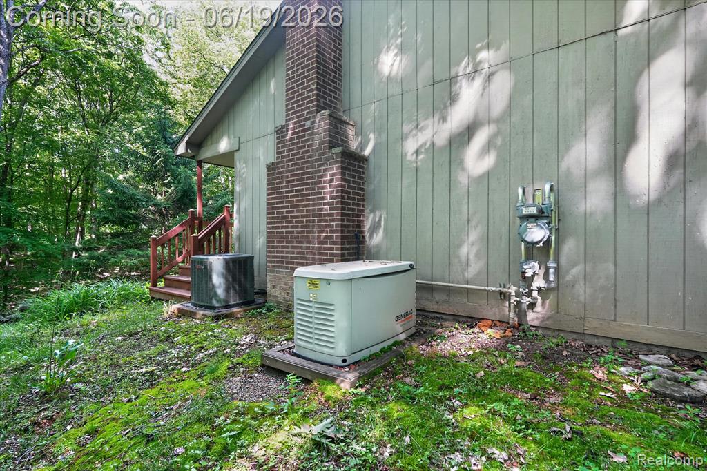 4200 Stockemer, White Lake, MI 48383 — Photo 37