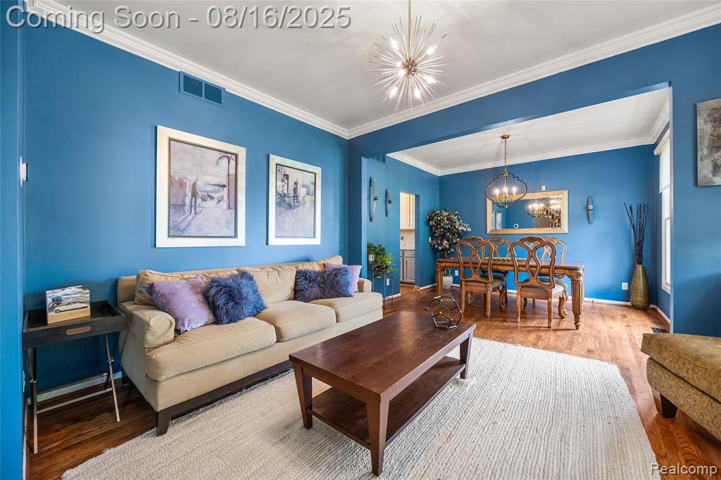 7085 Hickory Hollow Circle, Clarkston, MI 48348 — Photo 26