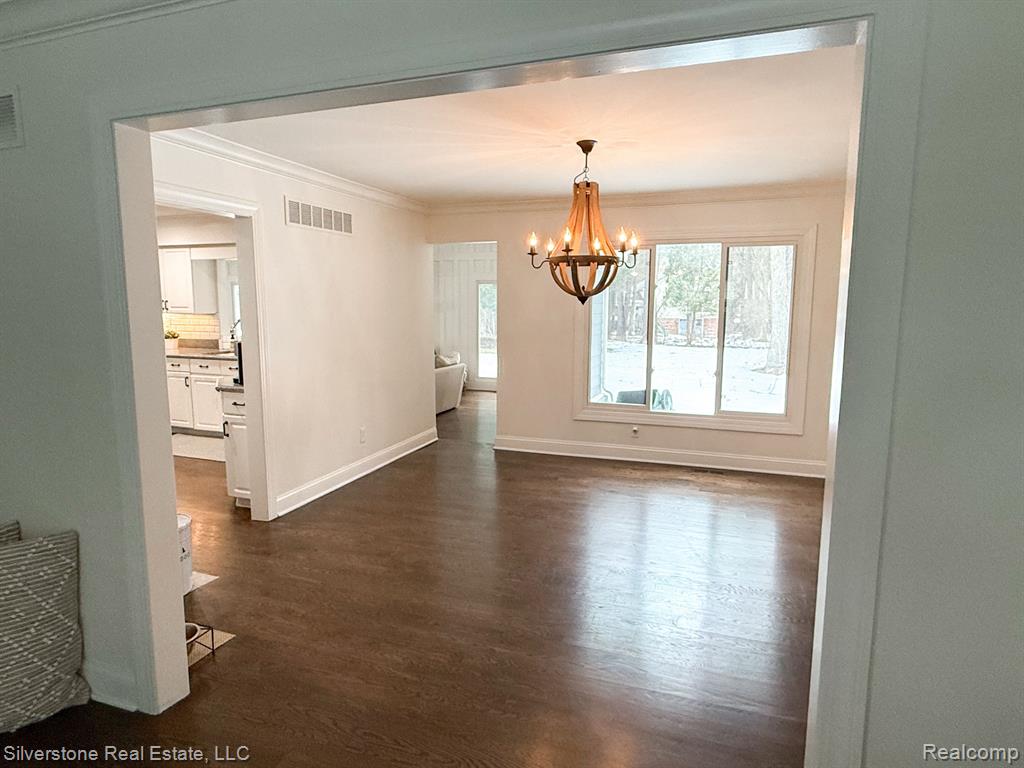 8085 DEERWOOD Road, Clarkston, MI 48348 — Photo 18