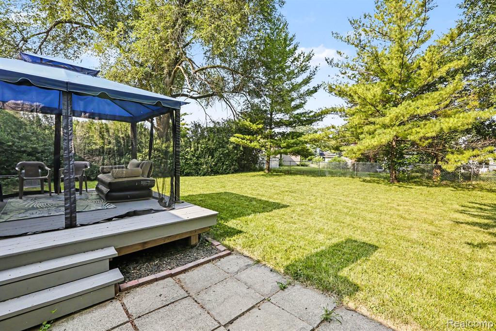 5540 New Meadow Drive, Ypsilanti, MI 48197 — Photo 21