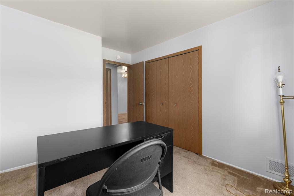 7806 Manor Circle, 101, Westland, MI — Photo 24