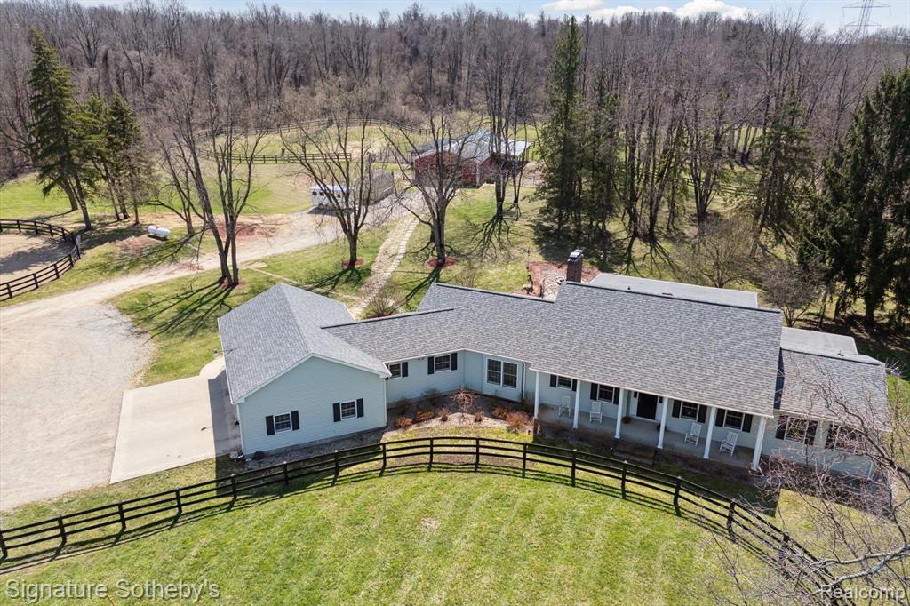 4715 FOX LAKE Road, Goodrich Vlg, MI — Photo 52