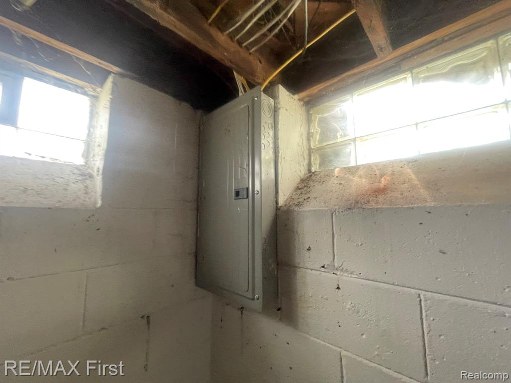 3677 Somerset Avenue, Detroit, MI 48224 — Photo 22