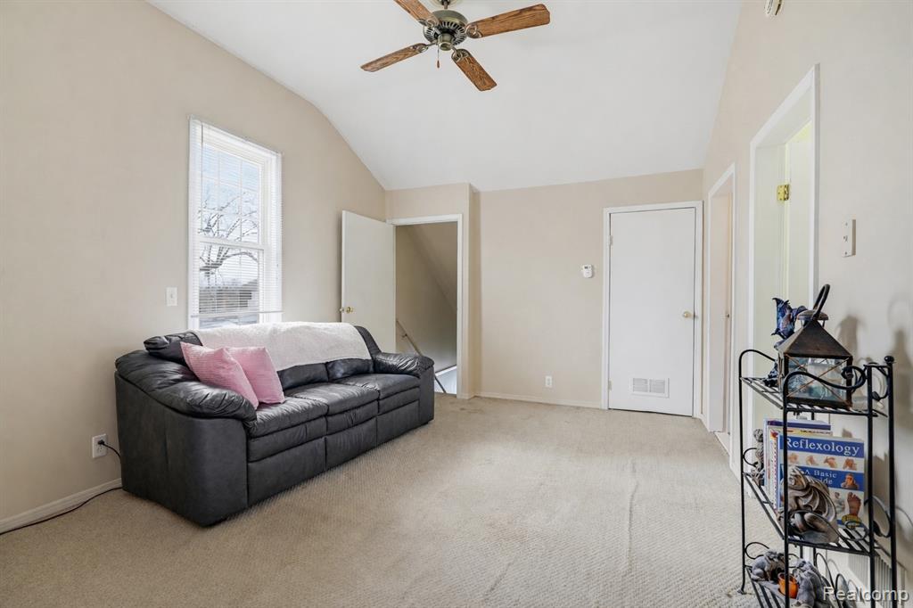 1239 Maryland Street, Grosse Pointe, MI 48230 — Photo 15