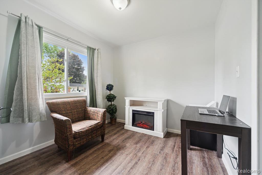 9040 Chesterfield Drive, Swartz Creek, MI 48473 — Photo 12